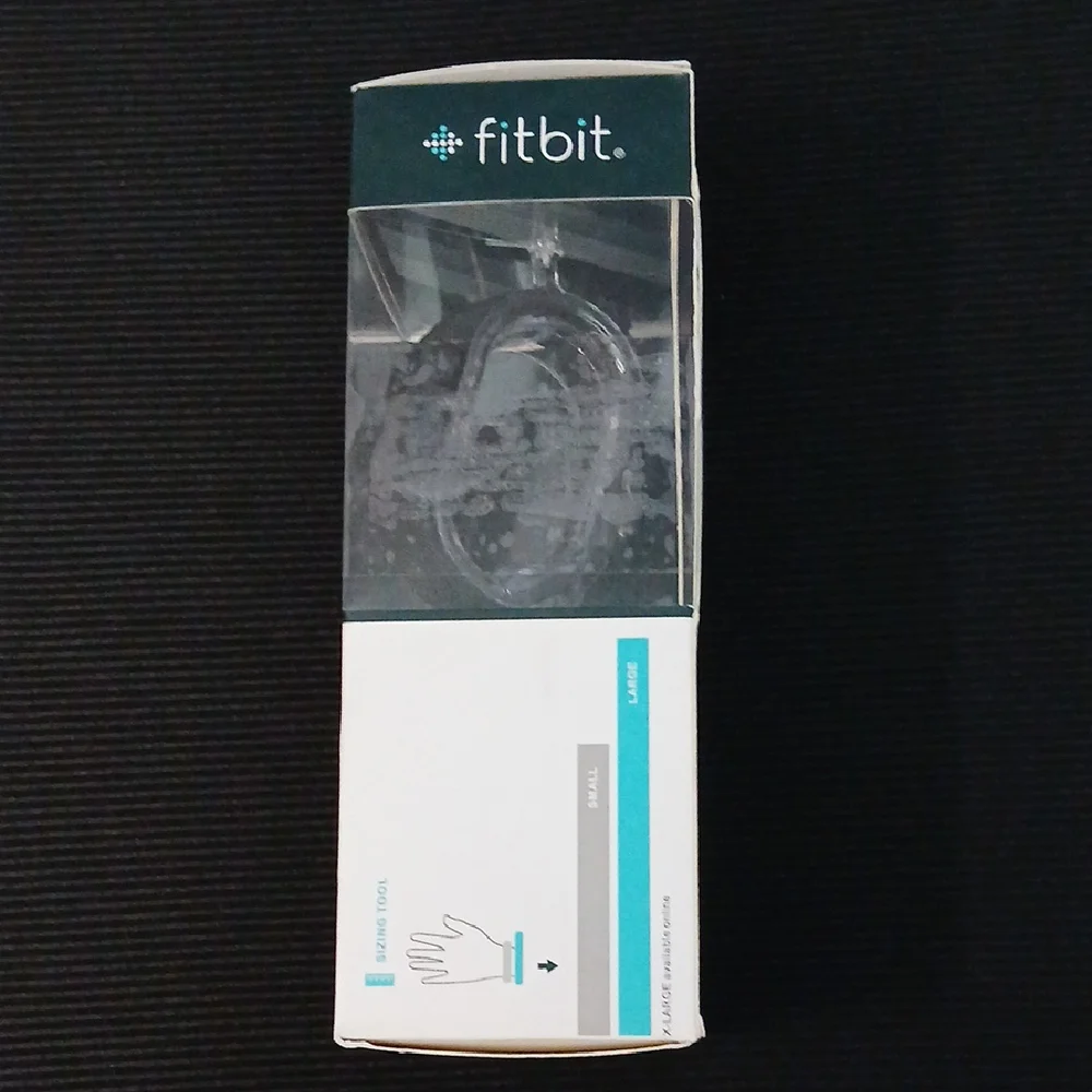 Fitbit Charge HR Smartwatch in Black